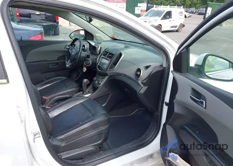 2016 Chevrolet Sonic Ltz Auto z USA, uszkodzony, nr VIN 1G1JE5SB6G4139756